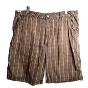 OP Ocean Pacific Brown Plaid Shorts Men's Size 36x11 Flat Front Casual